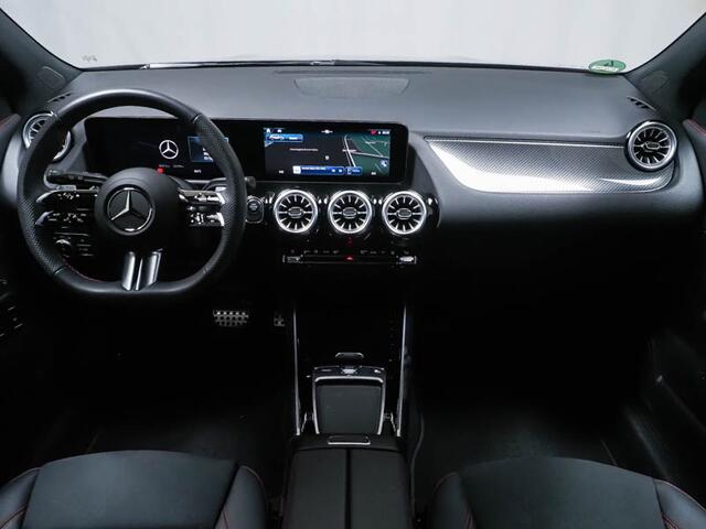Mercedes-Benz GLA-KLASSE 250 e AMG Face Lift Plug-In Hybride | AMG Line Advanced Plus | Dodehoek Assist | Sfeerverlichting | 11kW Laden | Stuur en Stoelverwarming | Inclusief 24 maanden MB Certified garantie voor Europa.