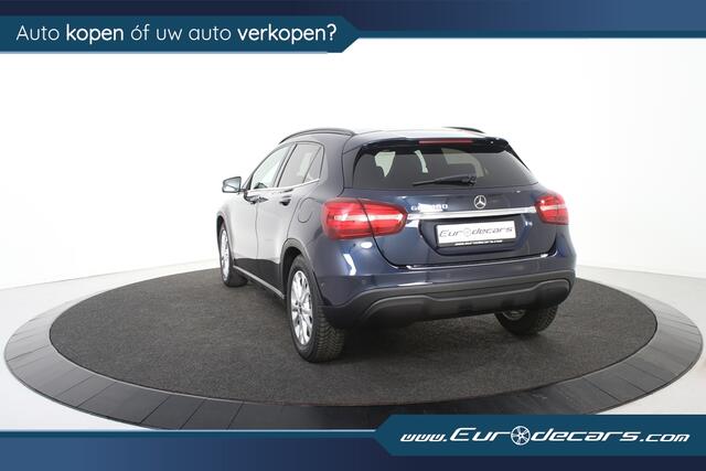 Mercedes-Benz GLA-KLASSE 180 Business Solution *1ste Eigenaar*Navigatie*Leer*Parkassist*