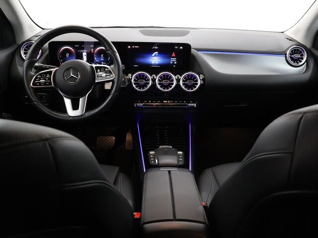 Mercedes-Benz GLA-KLASSE 250 e Luxury Line | Getint glas | Widescreen | Stoelverwarming |