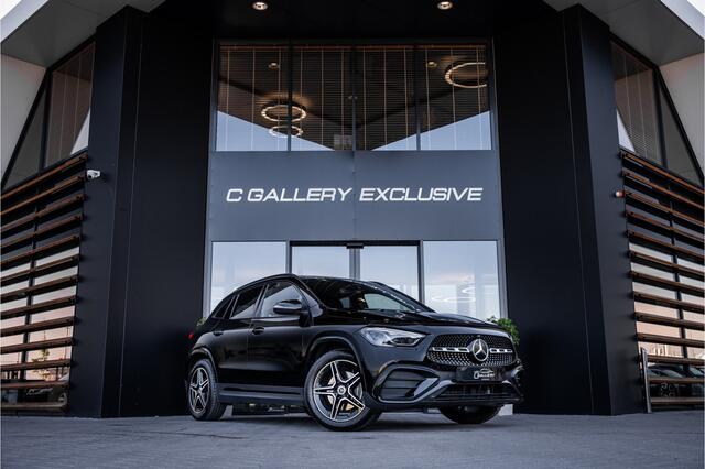 Mercedes-Benz GLA-KLASSE 180 AMG Line - Panorama | Elek. Trekhaak | ACC | Camera