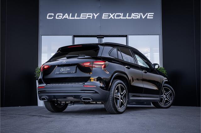 Mercedes-Benz GLA-KLASSE 180 AMG Line - Panorama | Elek. Trekhaak | ACC | Camera