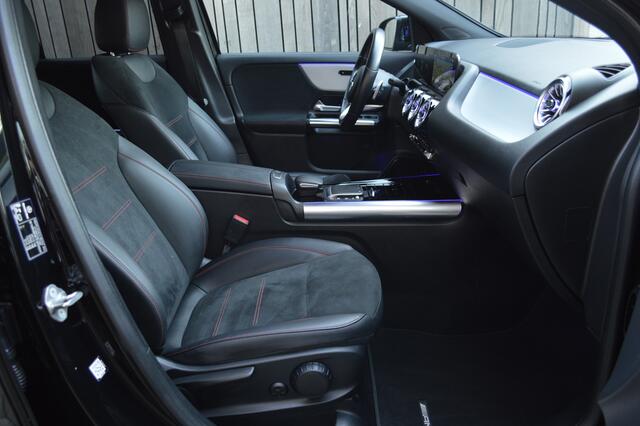 Mercedes-Benz GLA-KLASSE 200 AMG Led Panorama Widescreen Sfeer Camera Trekh. Augmented Pdc