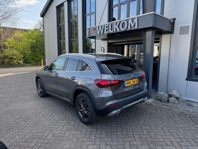 Mercedes-Benz GLA-KLASSE e Camera's, navi, leder, cruisecntrl,