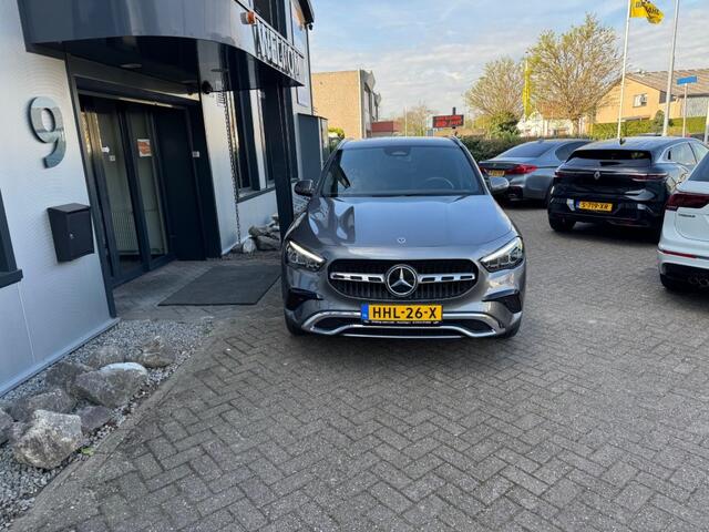 Mercedes-Benz GLA-KLASSE e Camera's, navi, leder, cruisecntrl,