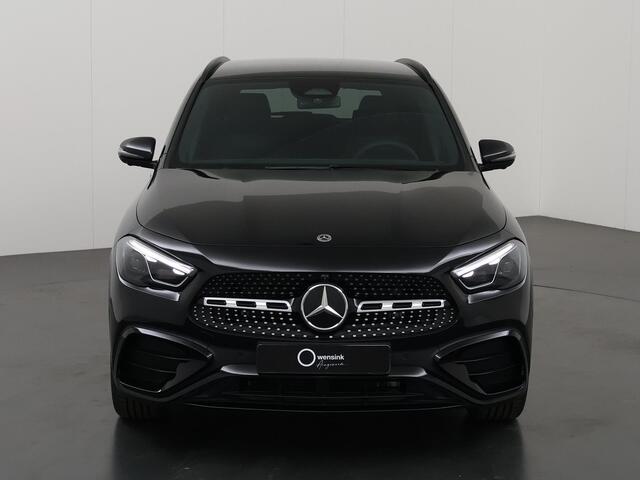 Mercedes-Benz GLA-KLASSE 180 Star Edition AMG Line l Night Pack l 20'' LM Velgen