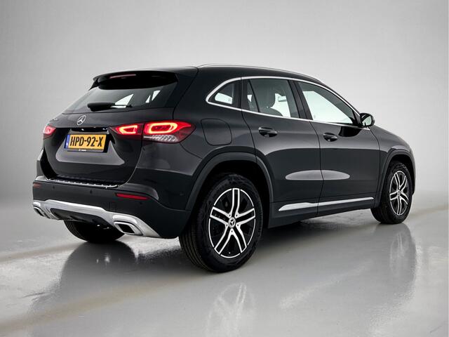 Mercedes-Benz GLA-KLASSE 250 e Luxury Line 5 spaaks lichtmetalen velgen | wide screen | Navigatie | parking support | Inclusief 24 maanden Mercedes-Benz Certified garantie voor Europa.