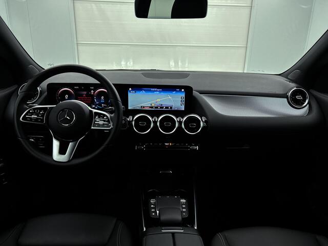 Mercedes-Benz GLA-KLASSE 250 e Luxury Line 5 spaaks lichtmetalen velgen | wide screen | Navigatie | parking support | Inclusief 24 maanden Mercedes-Benz Certified garantie voor Europa.