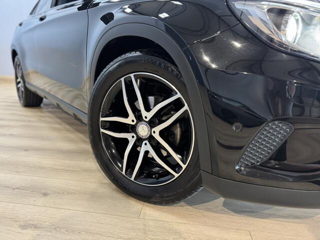 Mercedes-Benz GLA-KLASSE 180 Ambition Airco | Navigatie | Cruise Control | Automaat | Leder | Xenon | 18 Inch | Isofix | NAP