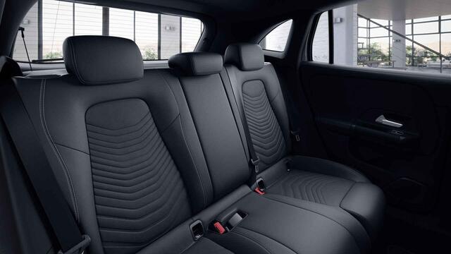 Mercedes-Benz GLA-KLASSE 250 e Luxury Line | Keyless | Stoelverwarming | Widescreen | Keyless | Multibeam |