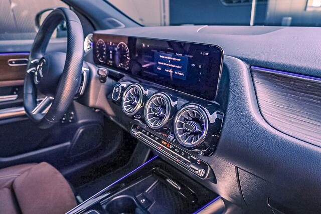 Mercedes-Benz GLA-KLASSE 250 e AMG Line AMG Line | Facelift | 360 Camera | Adapt. Cruise | Stoelverwarming