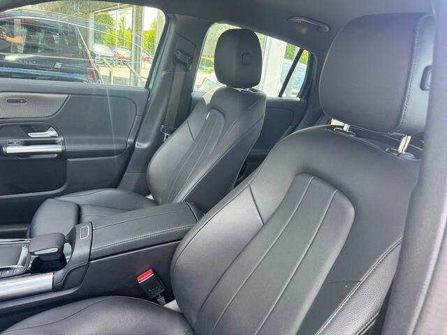 Mercedes-Benz GLA-KLASSE 250 e Business Solution Luxury Limited