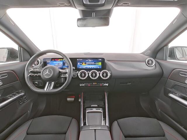 Mercedes-Benz GLA-KLASSE 250 e AMG Face Lift Plug-In Hybride AMG Line Advanced Plus | Night Pakket | 20 Inch AMFG Velgen | Memory Voorstoelen | Inclusief 24 maanden MB Certified garantie voor Europa.