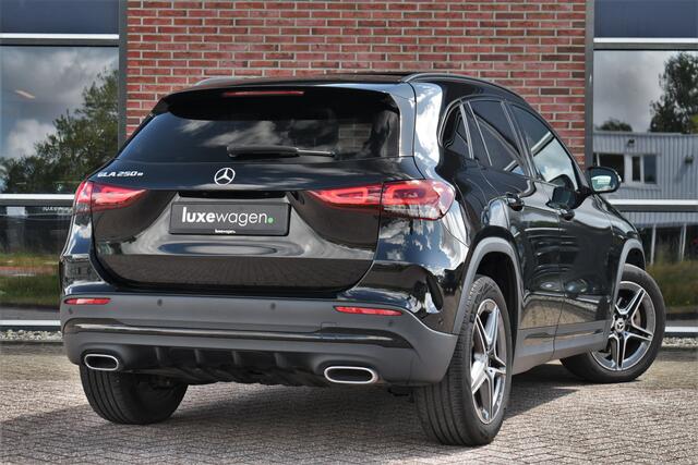 Mercedes-Benz GLA-KLASSE 250 e AMG Pano Night Camera m-LED