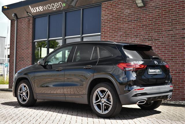 Mercedes-Benz GLA-KLASSE 250 e AMG Pano Night Camera m-LED