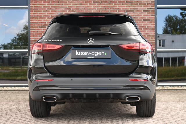 Mercedes-Benz GLA-KLASSE 250 e AMG Pano Night Camera m-LED