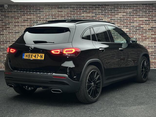 Mercedes-Benz GLA-KLASSE 180 AMG Line Panorama Camera Burmeister Elek Stoel