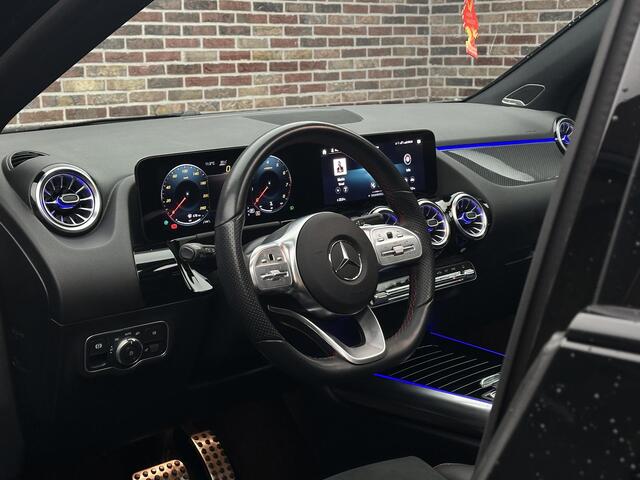 Mercedes-Benz GLA-KLASSE 180 AMG Line Panorama Camera Burmeister Elek Stoel