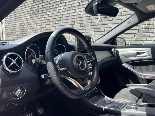 Mercedes-Benz GLA-KLASSE 200D Automaat Business Solution AMG l Panoramadak l Electrische Klep l