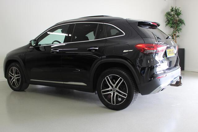 Mercedes-Benz GLA-KLASSE 250 e Business Solution Luxury Limited | PANO-DAK | NAVI | WEGKL-TRHAAK | 18'LMV | CAMERA | CARPLAY | PDC-V/A |