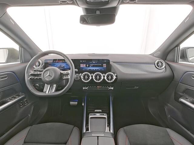 Mercedes-Benz GLA-KLASSE 250 e AMG Face Lift Plug-In Hybride AMG Line Advanced Plus | 20 Inch AMG Velgen Stuur en Stoelverwarming. Inclusief 24 maanden Mercedes-Benz Certified garantie voor Europa.