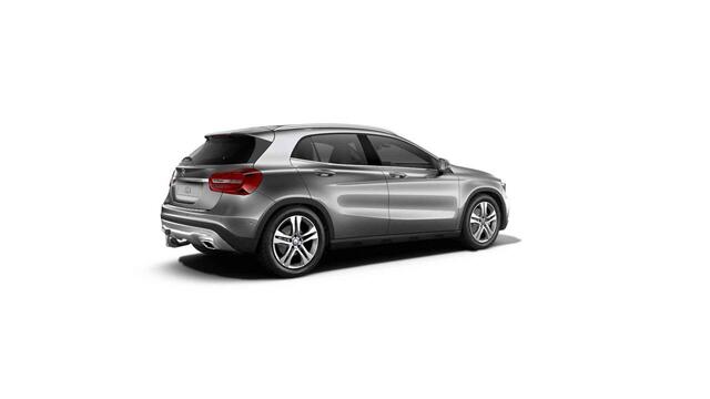 Mercedes-Benz GLA-KLASSE 250 4Matic Ambition | Panoramadak | Trekhaak | Navigatie | Dakrails | 18" lichtmetalen velgen |