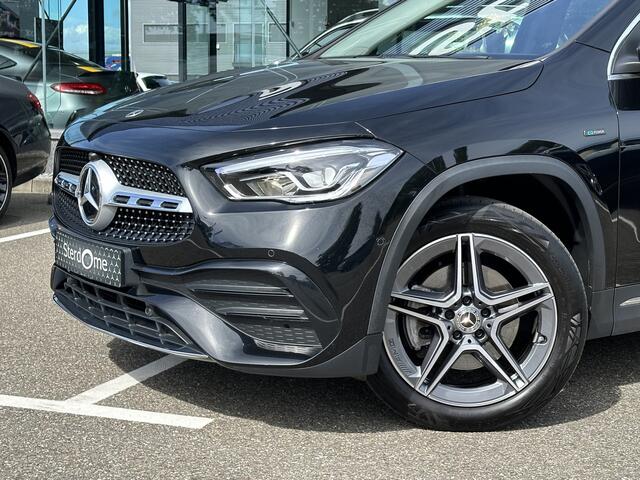 Mercedes-Benz GLA-KLASSE 250 e AMG Line l Automaat I MBUX l 360° camera l Elektr. Trekhaak l Memory l Tempomaat l Stoelverwarming l l Leder/alcantara l Widescreen l Augmented Reality l Airconditioning