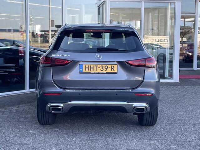 Mercedes-Benz GLA-KLASSE 250 e Luxury | Trekhaak | Memory Stoelen