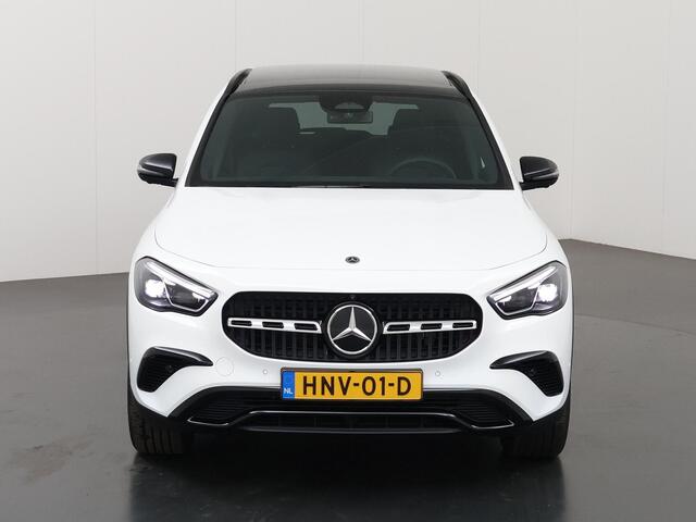 Mercedes-Benz GLA-KLASSE 250 e Luxury Line | Panoramadak | Trekhaak | Night pakket | Multibeam |