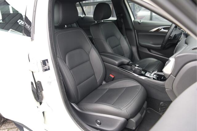 Mercedes-Benz GLA-KLASSE 1.6t Premium Tech Automaat | Leder | Memory | NL-Auto | Cruise | Camera | Dealer Onderhouden