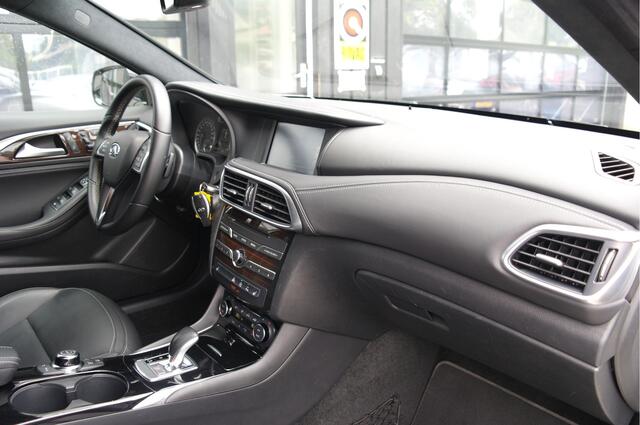 Mercedes-Benz GLA-KLASSE 1.6t Premium Tech Automaat | Leder | Memory | NL-Auto | Cruise | Camera | Dealer Onderhouden