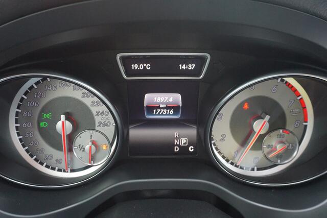 Mercedes-Benz GLA-KLASSE 200 Prestige | Navigatie | Cruise Control | Airco | Xenon |