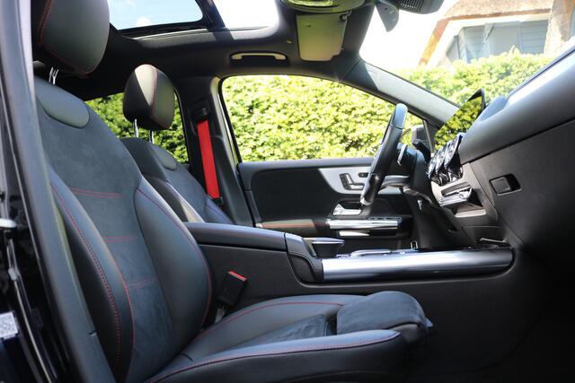 Mercedes-Benz GLA-KLASSE AMG 35 4MATIC 306PK (Panoramadak Sportleder/Memory Carplay HeadUp Burmester Distronic Keyless 360Camera Multibeam 20InchAMG)