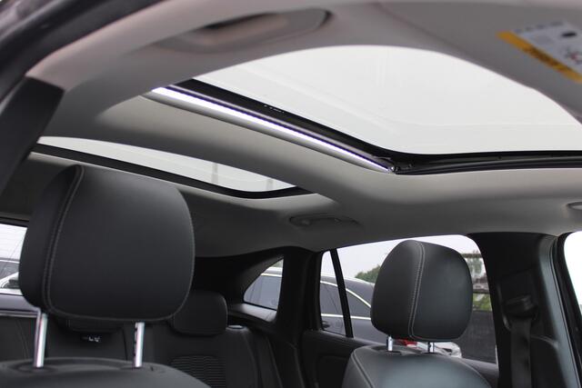 Mercedes-Benz GLA-KLASSE 250e Business Solution Luxury Limited PANORAMADAK BURMESTER SFEER TREKHAAK