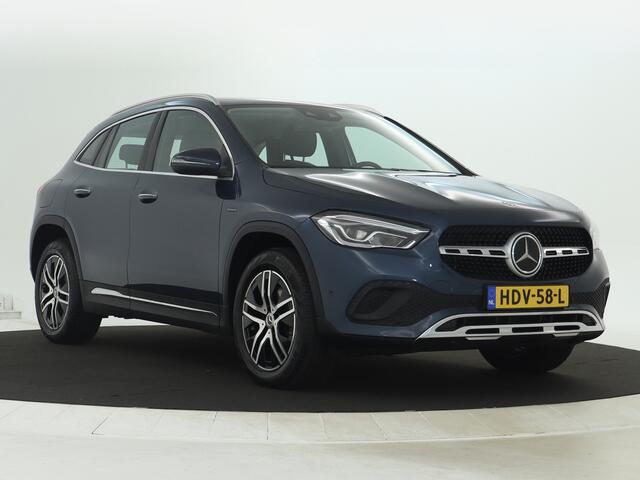 Mercedes-Benz GLA-KLASSE 250 e Plug-In Hybride | Trekhaak | Distronic | Achteruitrijcamera | Keyless go | LED koplampen | Inclusief 24 maanden MB Certified garantie voor Europa.