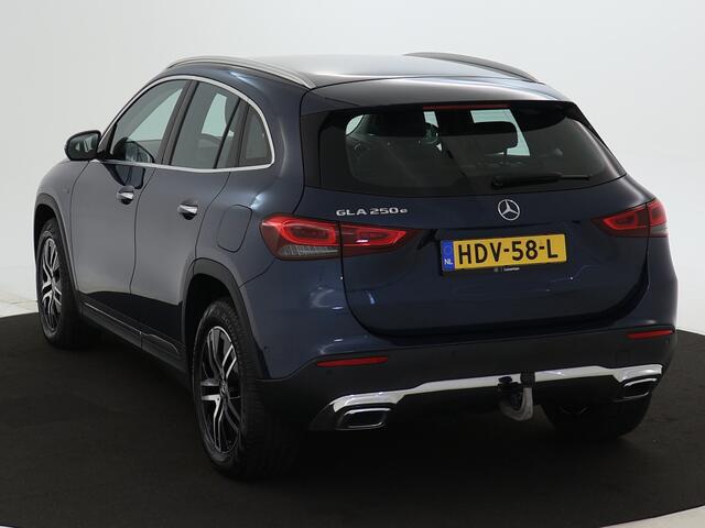 Mercedes-Benz GLA-KLASSE 250 e Plug-In Hybride | Trekhaak | Distronic | Achteruitrijcamera | Keyless go | LED koplampen | Inclusief 24 maanden MB Certified garantie voor Europa.