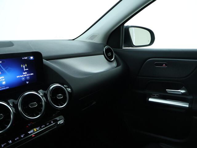 Mercedes-Benz GLA-KLASSE 250 e Plug-In Hybride | Trekhaak | Distronic | Achteruitrijcamera | Keyless go | LED koplampen | Inclusief 24 maanden MB Certified garantie voor Europa.