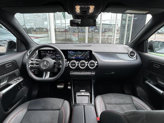 Mercedes-Benz GLA-KLASSE 250 e AMG | Panoramadak | Night Pakket