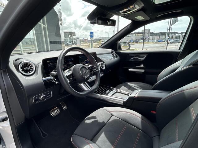 Mercedes-Benz GLA-KLASSE 250 e AMG | Panoramadak | Night Pakket