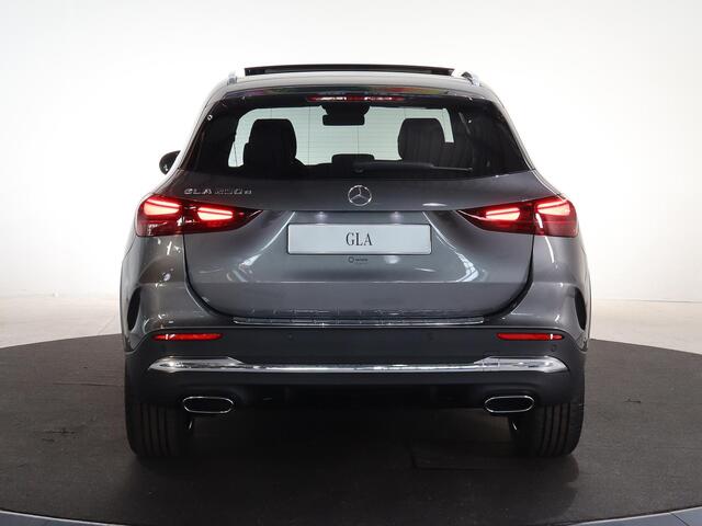 Mercedes-Benz GLA-KLASSE 250 e Business Solution AMG | Premium Plus | Trekhaak | Panoramadak | Winter pakket | 20-Inch | HUD | Dodehoek | Memory | 360 graden | Stoelverwarming