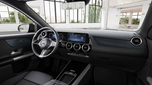 Mercedes-Benz GLA-KLASSE 250 e Luxury Line | Night pakket | Achteruitrijcamera | Stuurverwarming |