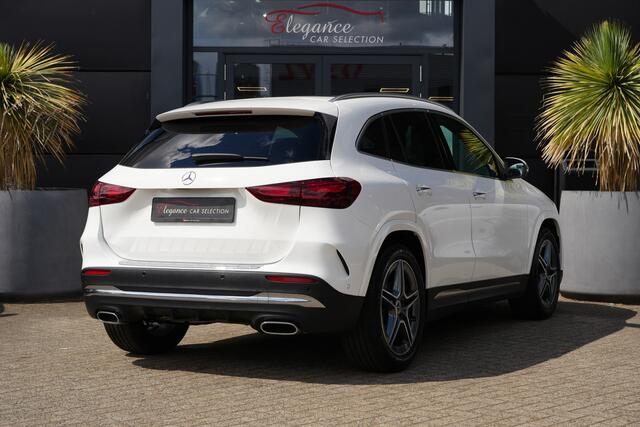 Mercedes-Benz GLA-KLASSE 180 Star Edition AMG Line 136pk Panoramadak/Stoelverwarming/360Camera