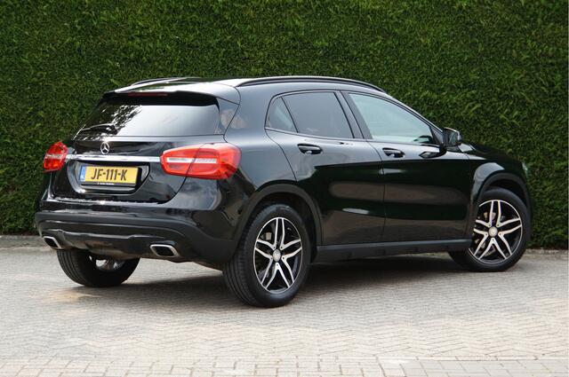 Mercedes-Benz GLA-KLASSE GLA 180 Ambition Night | Navigatie Xenon