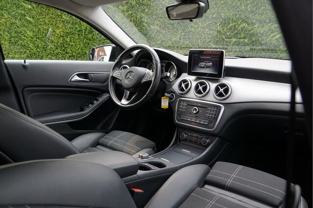 Mercedes-Benz GLA-KLASSE GLA 180 Ambition Night | Navigatie Xenon