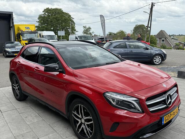 Mercedes-Benz GLA-KLASSE 180 Prestige AMG LINE