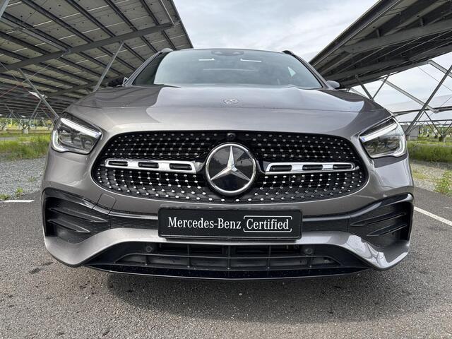 Mercedes-Benz GLA-KLASSE 250e AMG Line | Night | Panoramadak | Multibeam LED | Parkeercamera | Sfeerverlichting |