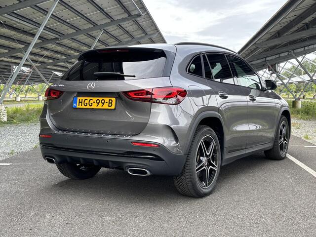 Mercedes-Benz GLA-KLASSE 250e AMG Line | Night | Panoramadak | Multibeam LED | Parkeercamera | Sfeerverlichting |