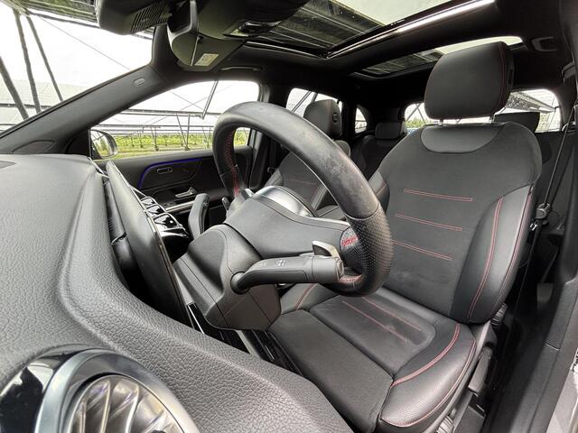 Mercedes-Benz GLA-KLASSE 250e AMG Line | Night | Panoramadak | Multibeam LED | Parkeercamera | Sfeerverlichting |