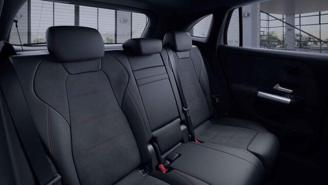 Mercedes-Benz GLA-KLASSE 250 e Business Solution AMG Limited | Night | Panoramadak | Memory | Trekhaak | 19" lichtmetalen velgen | Keyless |