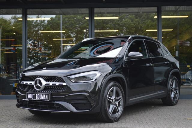 Mercedes-Benz GLA-KLASSE 250 e AMG Led Panorama Memory Camera 360 Keyless Pdc