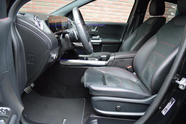 Mercedes-Benz GLA-KLASSE 250 e AMG Led Panorama Memory Camera 360 Keyless Pdc